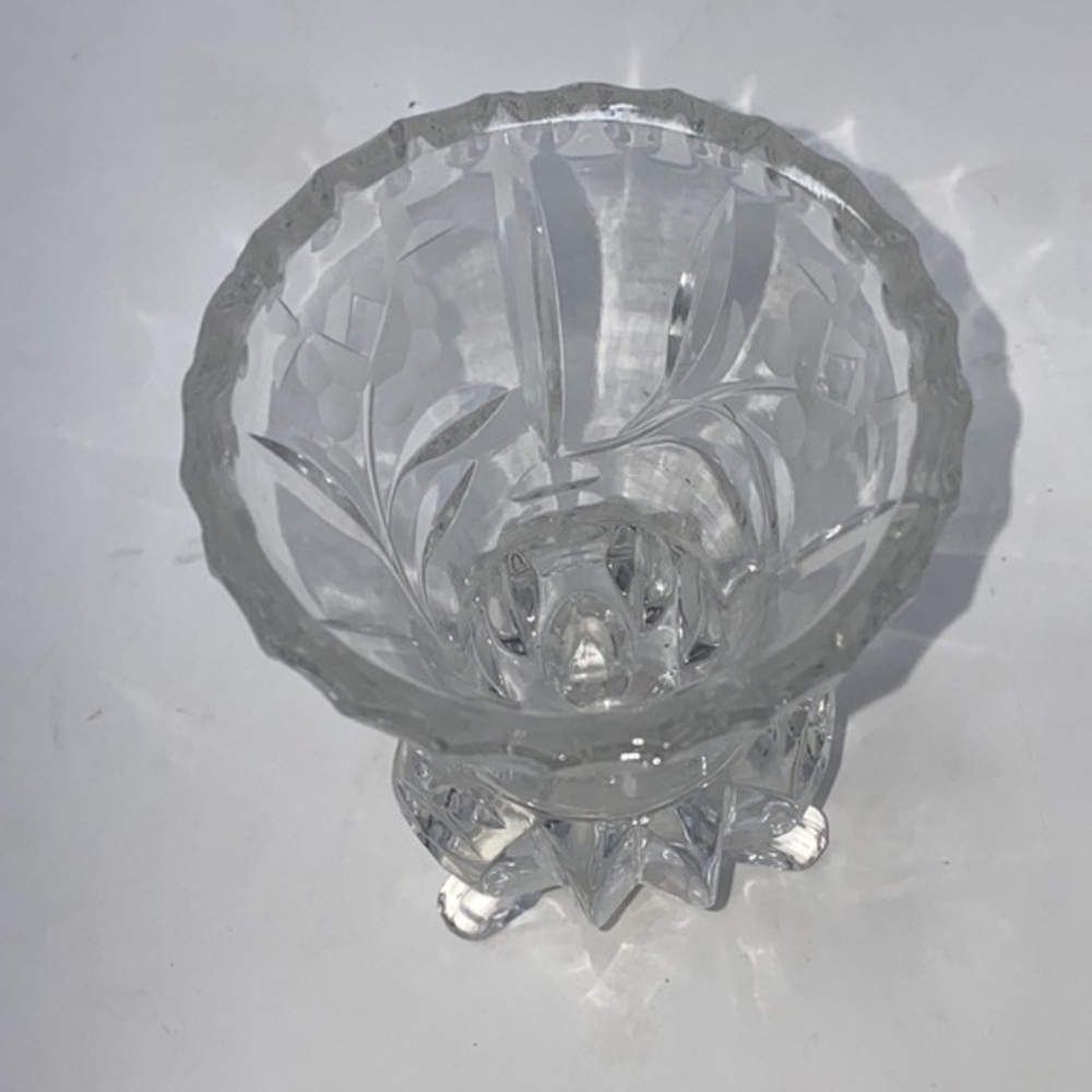 Vintage‎ Crystal Vase Footed Pinwheel Crystal Flower Vase - Picture 3 of 7